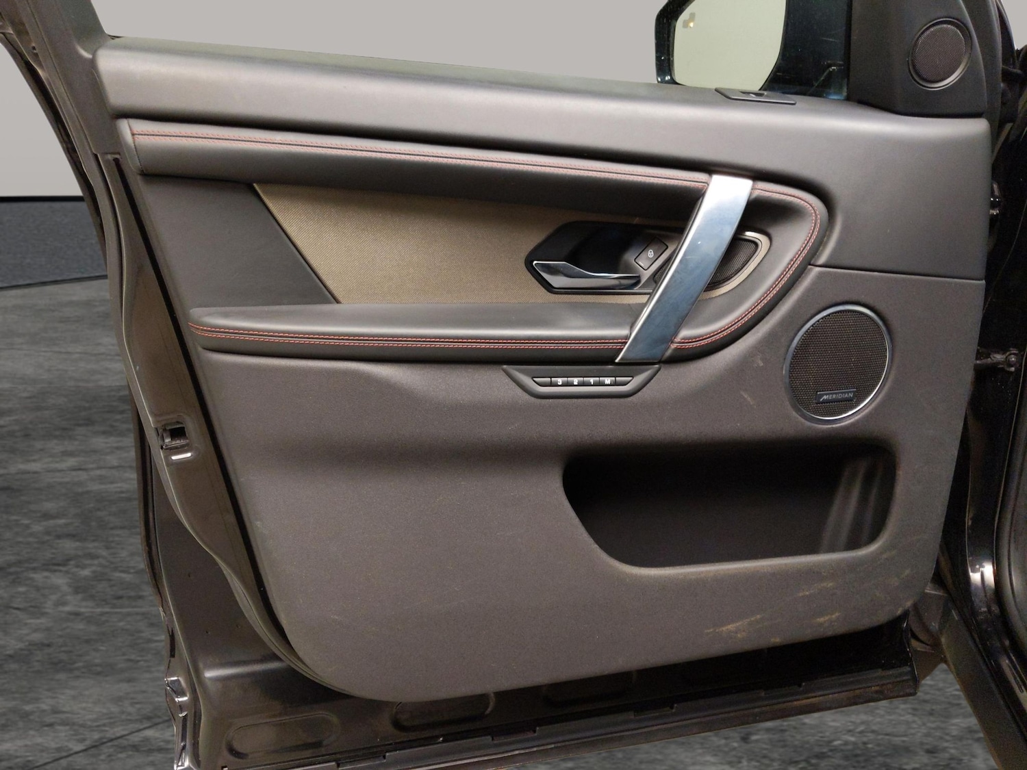 Used Land Rover Discovery Sport 2020 for sale - 76636425: Photo 27