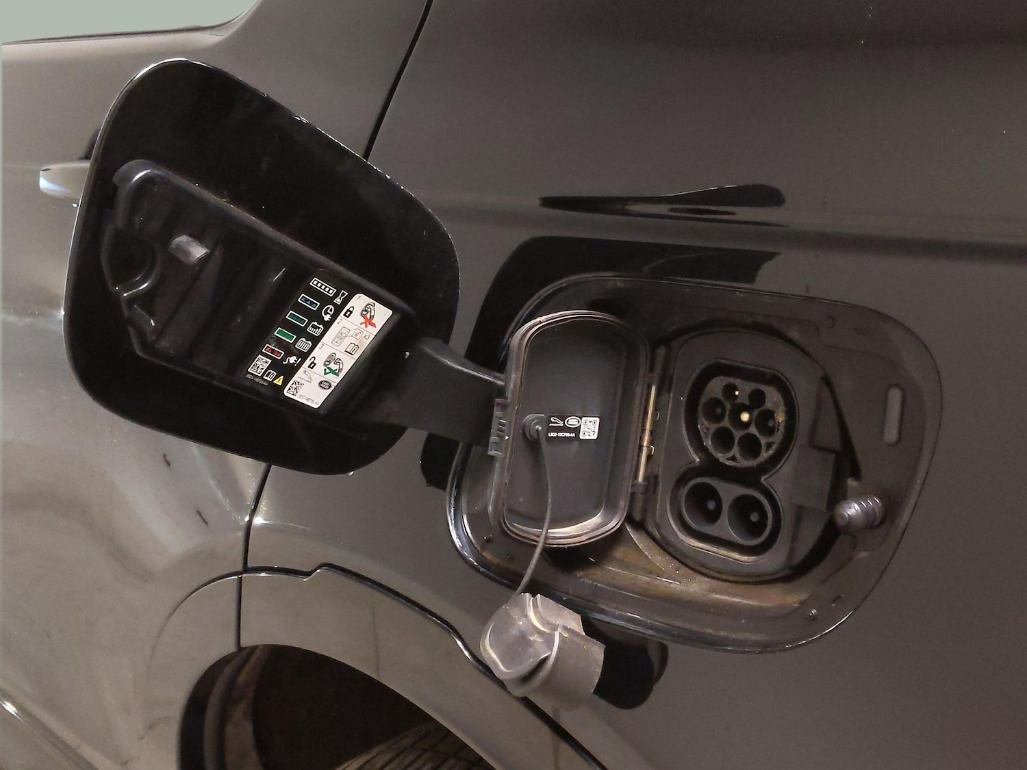 Used Land Rover Discovery Sport 2020 for sale - 76636425: Photo 31