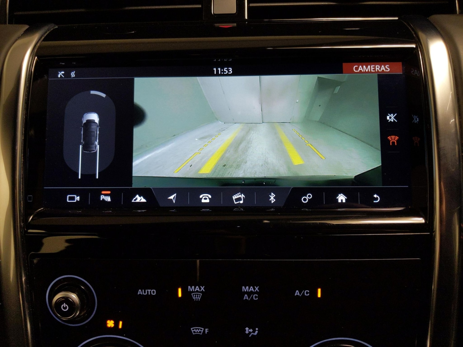 Used Land Rover Discovery Sport 2020 for sale - 76636425: Photo 5