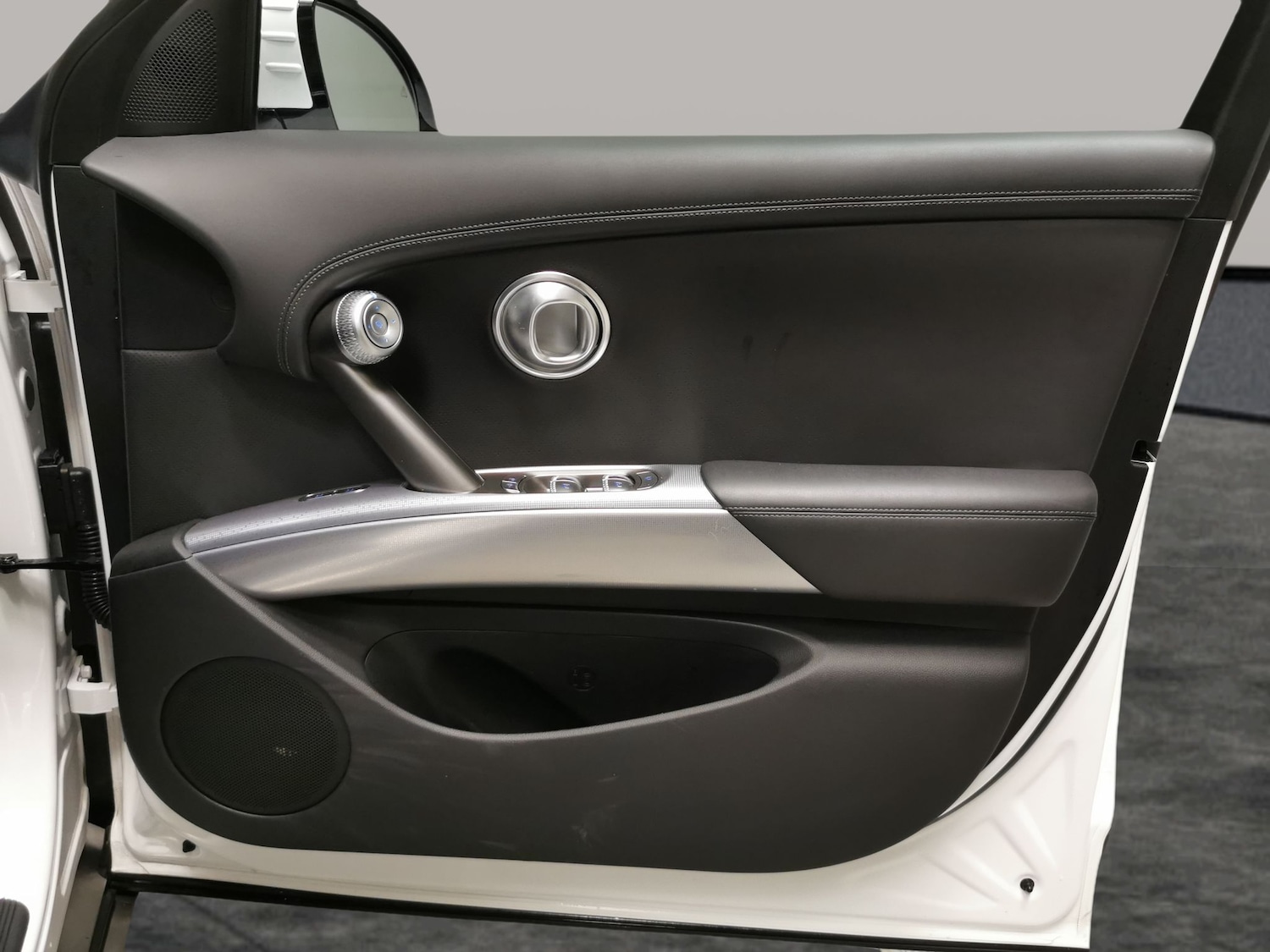 Used Genesis GV60 2024 for sale - 76766685: Photo 28