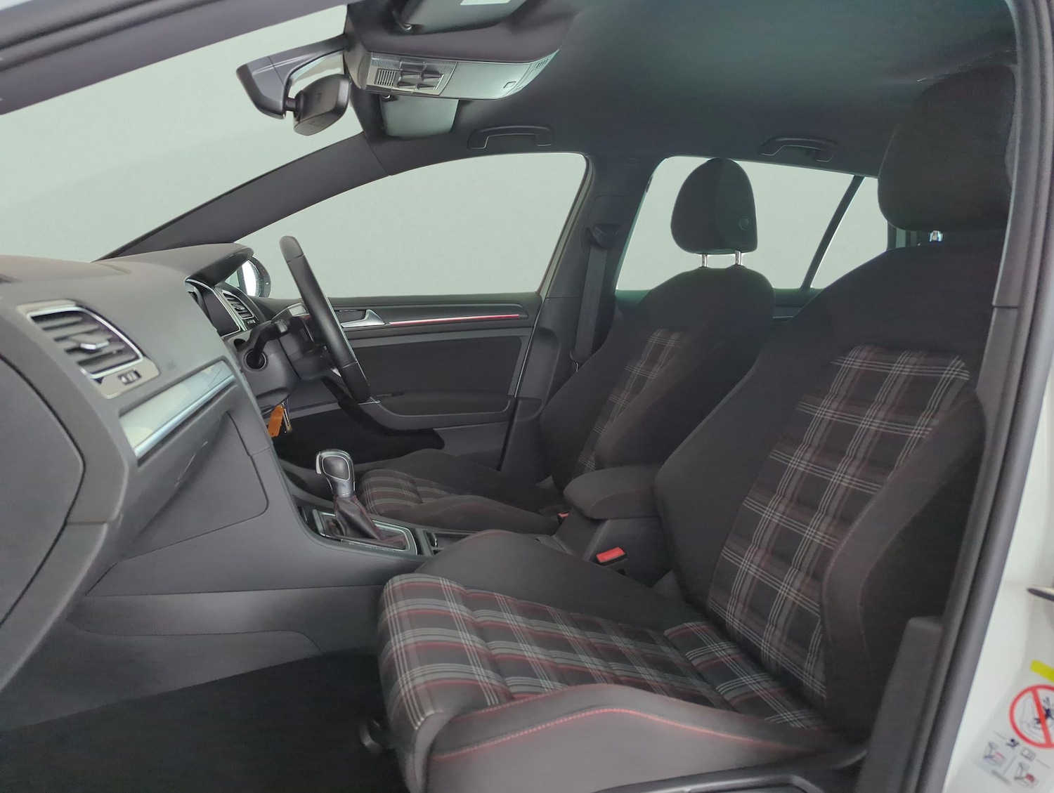 Used Volkswagen Golf 2018 for sale - 78012497: Photo 4