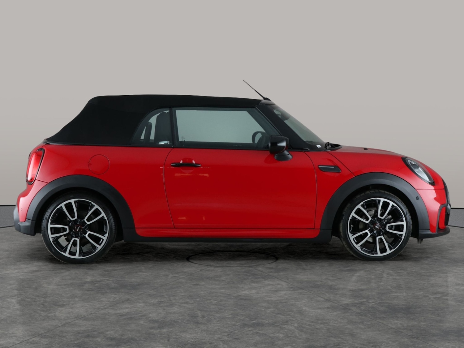 Used MINI Convertible 2021 for sale - 76392117: Photo 11