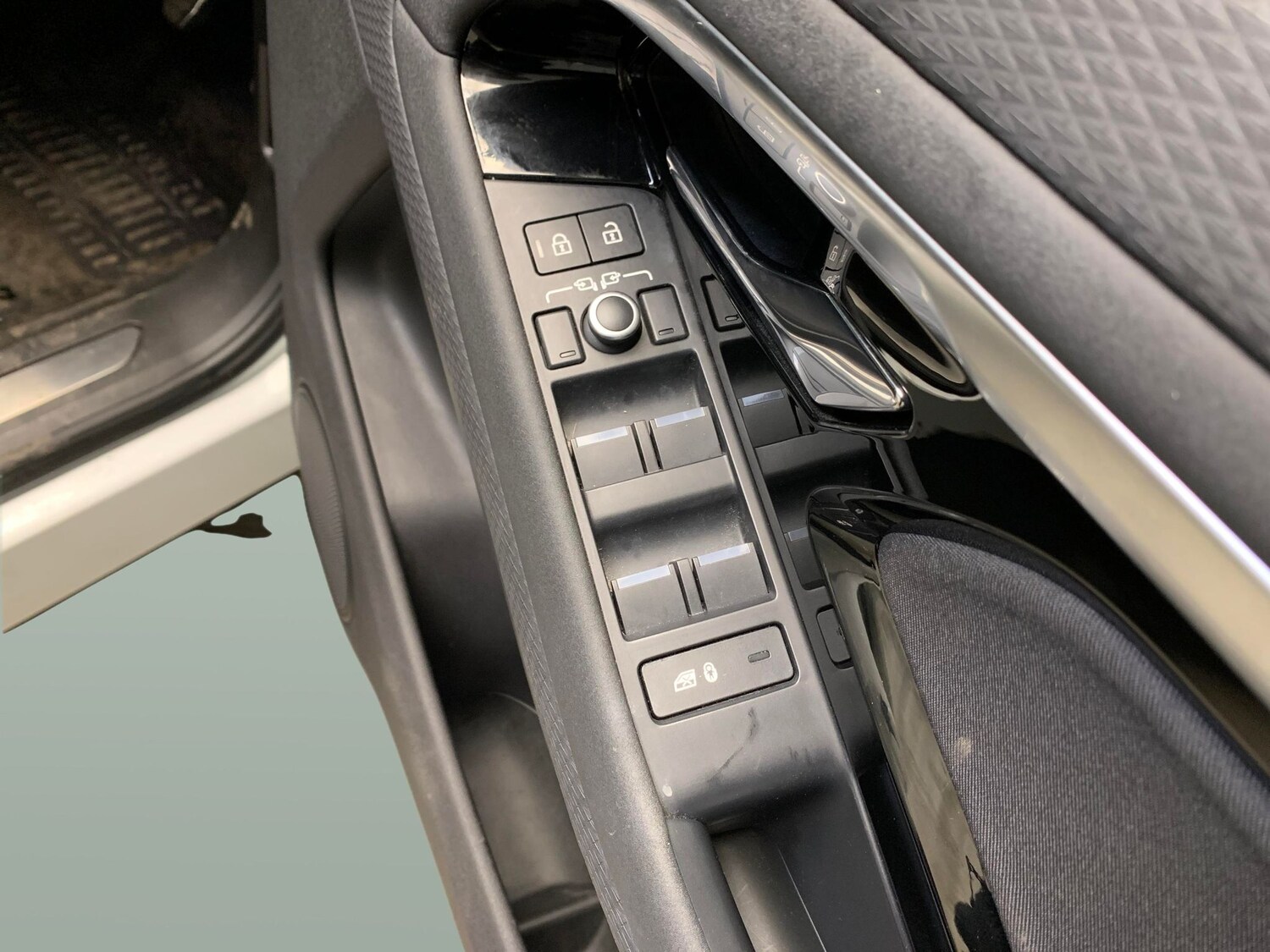 Used Land Rover Range Rover Evoque 2021 for sale - 77472284: Photo 13