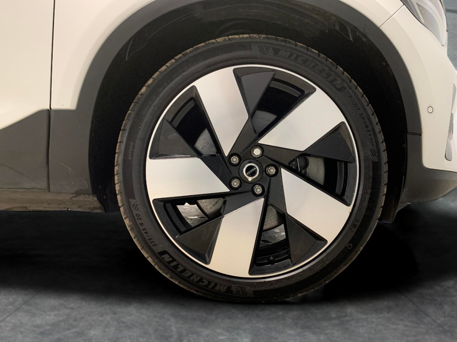 Used Volvo XC40 2022 for sale - 76444592: Photo 32