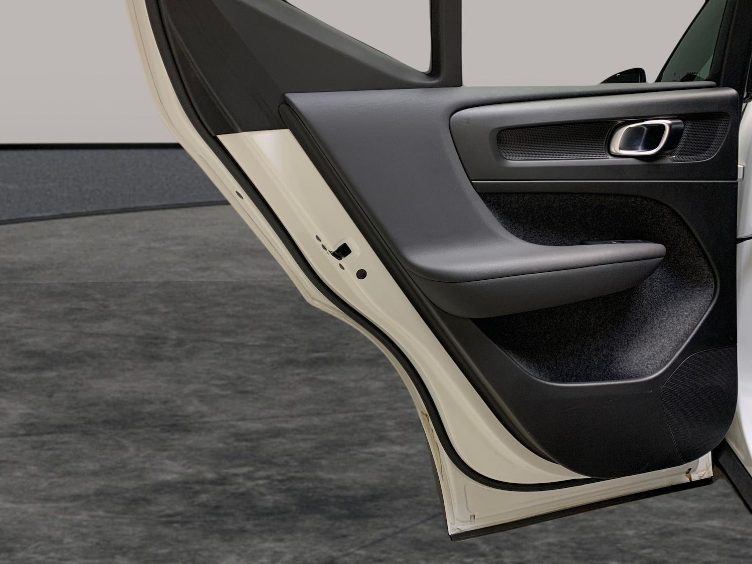 Used Volvo XC40 2022 for sale - 76444592: Photo 37