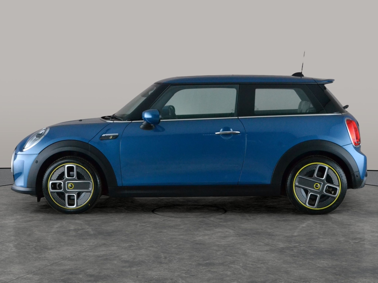 Used MINI Hatch 2023 for sale - 77981292: Photo 16