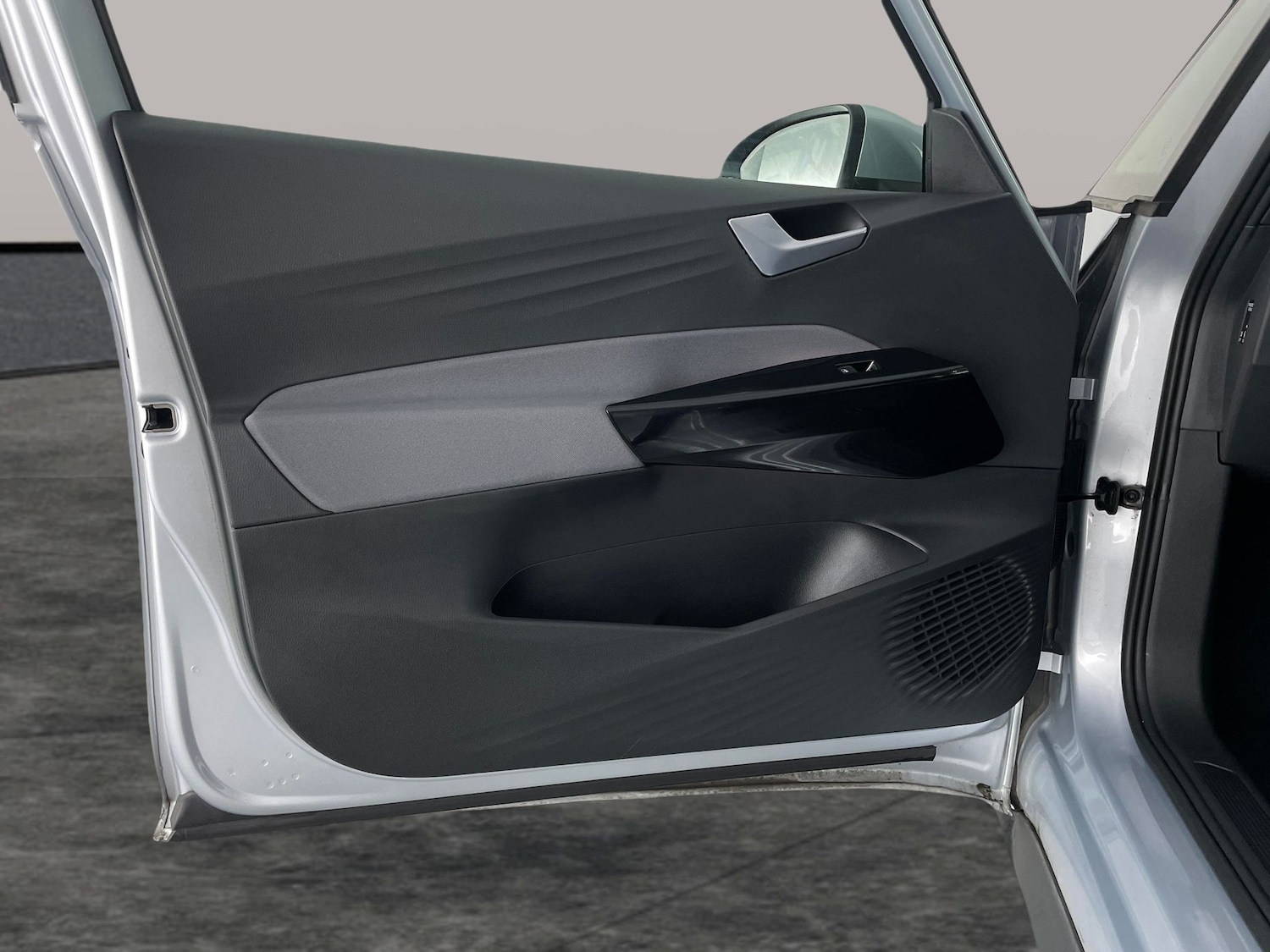 Used Volkswagen ID.3 2023 for sale - 76518357: Photo 30