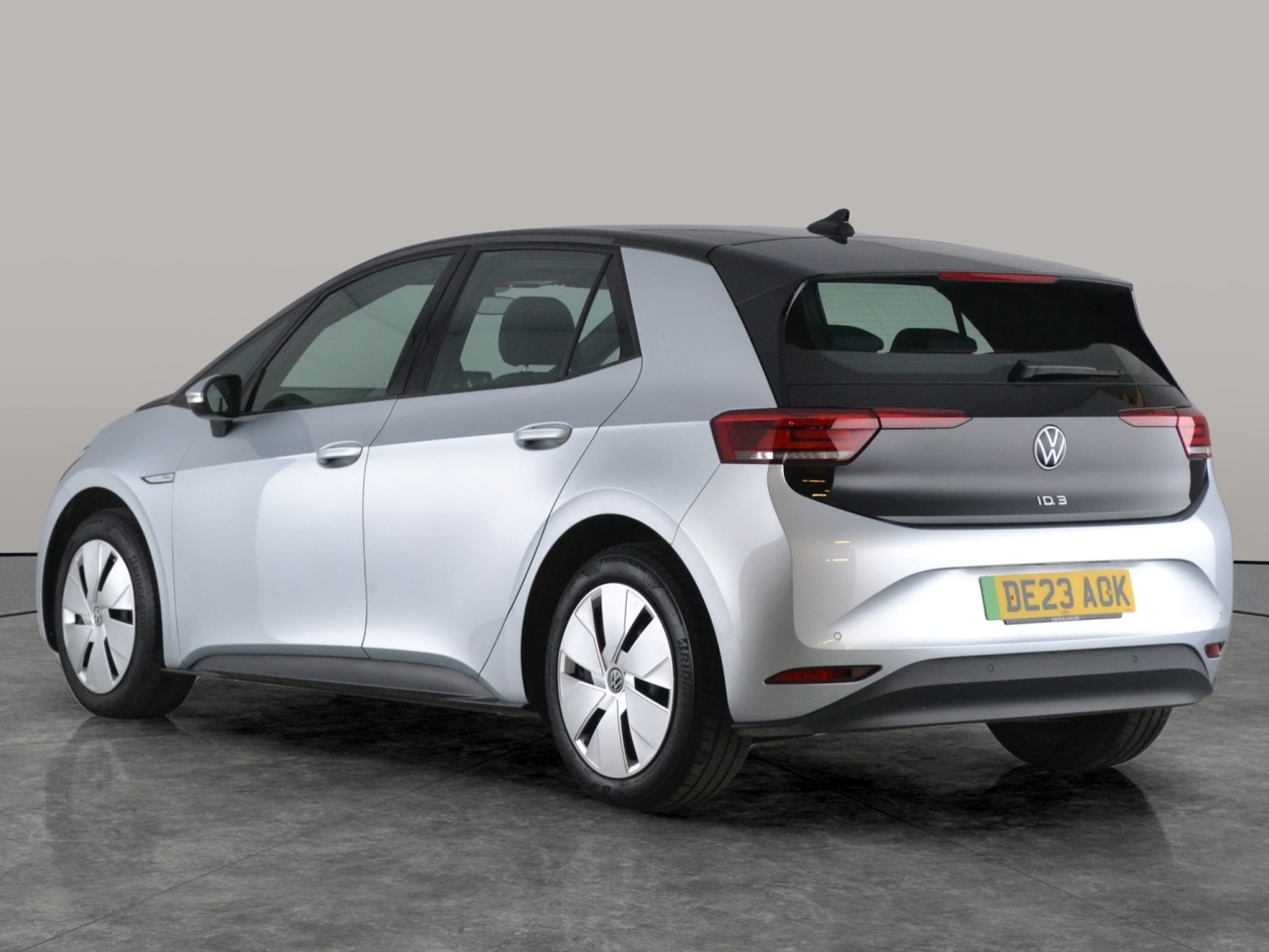 Used Volkswagen ID.3 2023 for sale - 76518357: Photo 8