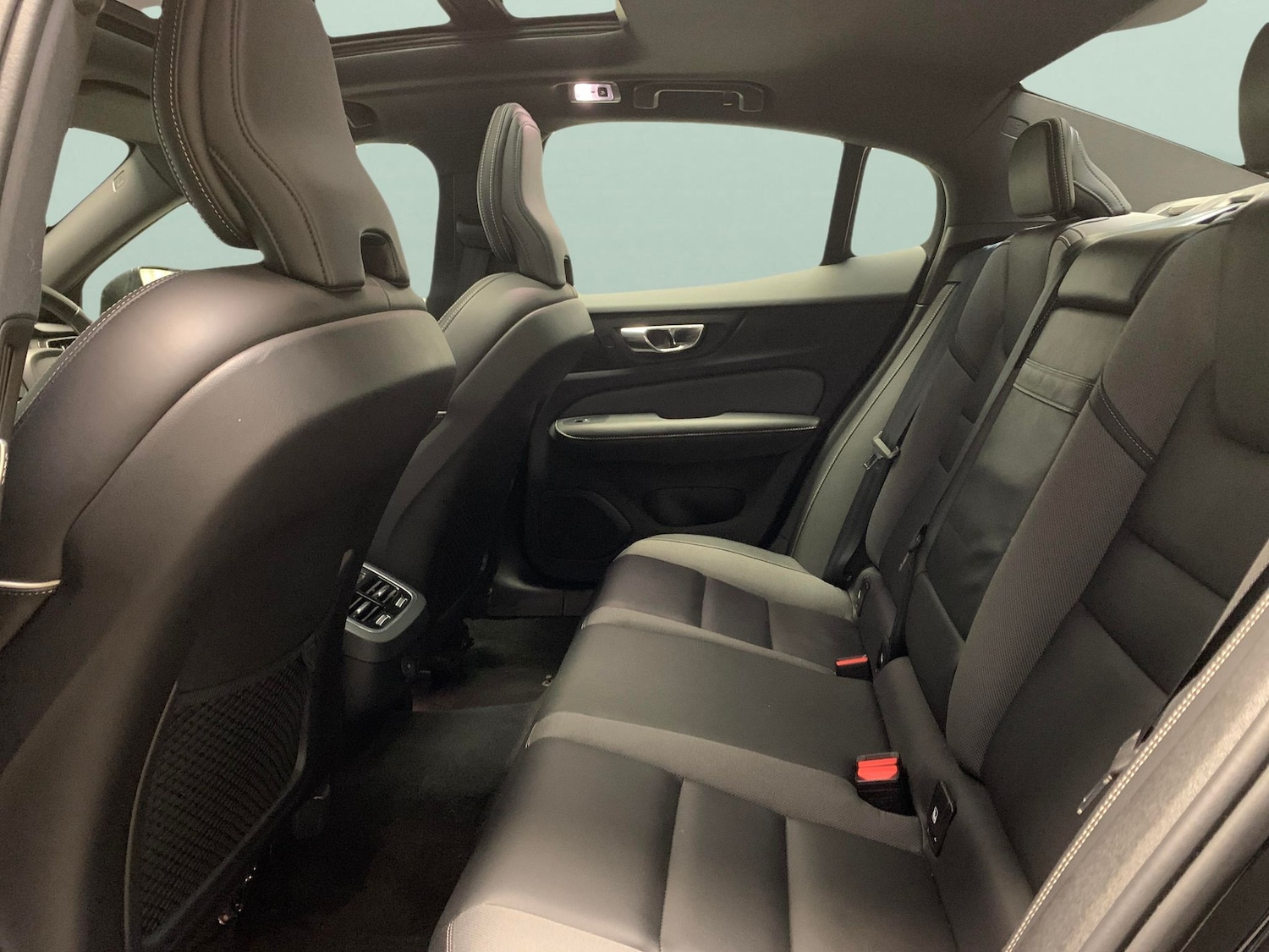 Used Volvo S60 2021 for sale - 76413142: Photo 34