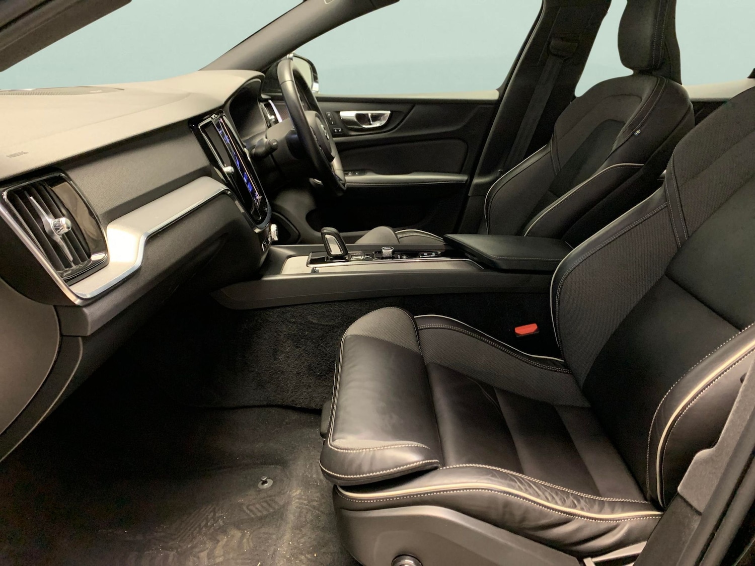 Used Volvo S60 2021 for sale - 76413142: Photo 4