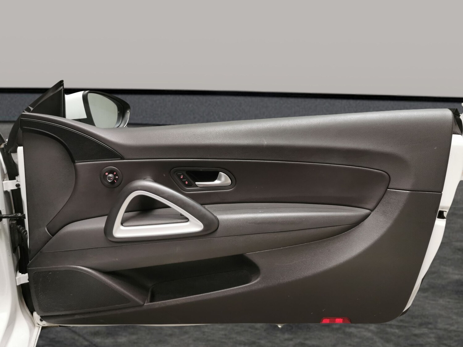 Used Volkswagen Scirocco 2016 for sale - 77965737: Photo 25