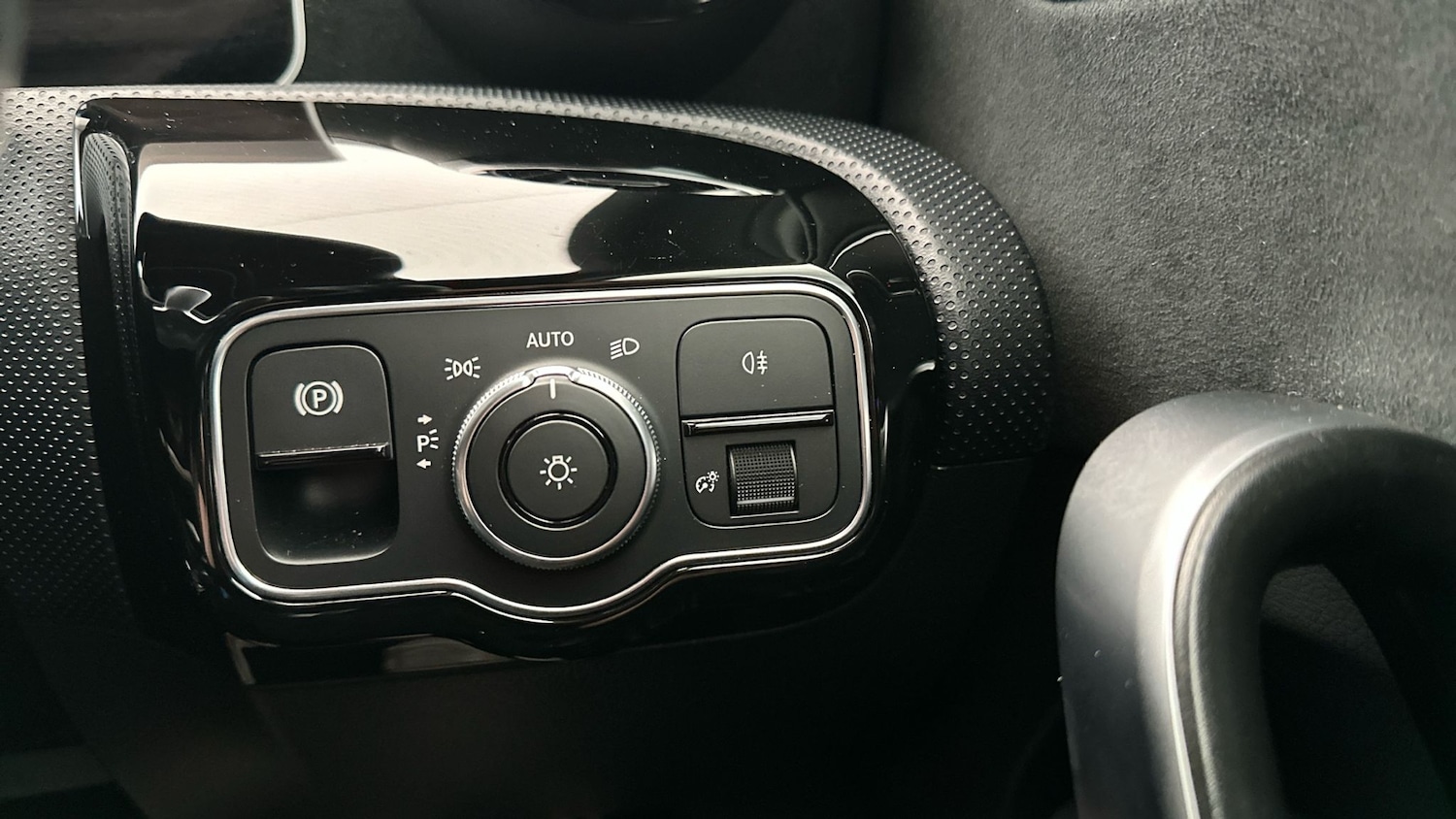 Used Mercedes-Benz A-Class 2019 for sale - 76439653: Photo 28