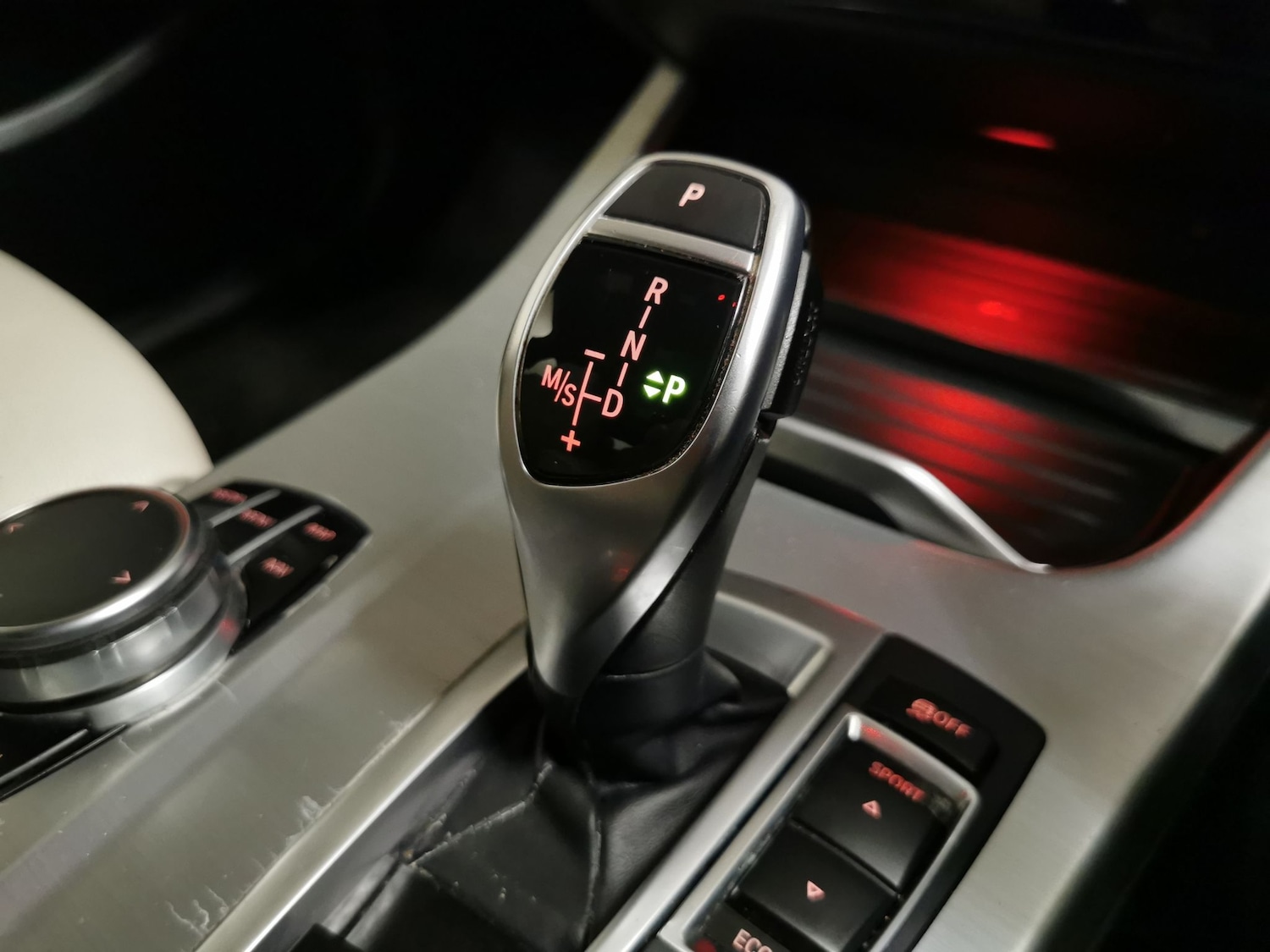 Used BMW X4 2016 for sale - 76420800: Photo 29