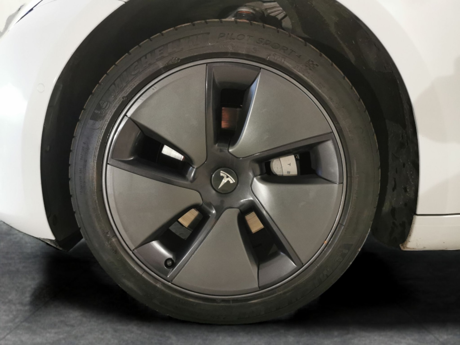 Used Tesla Model 3 2021 for sale - 76426125: Photo 32