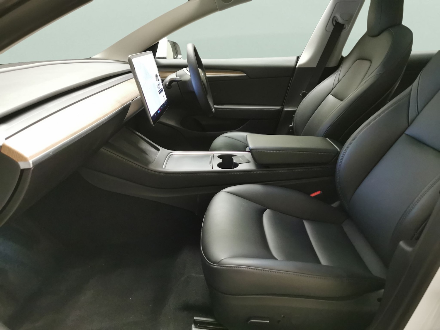 Used Tesla Model 3 2021 for sale - 76426125: Photo 6