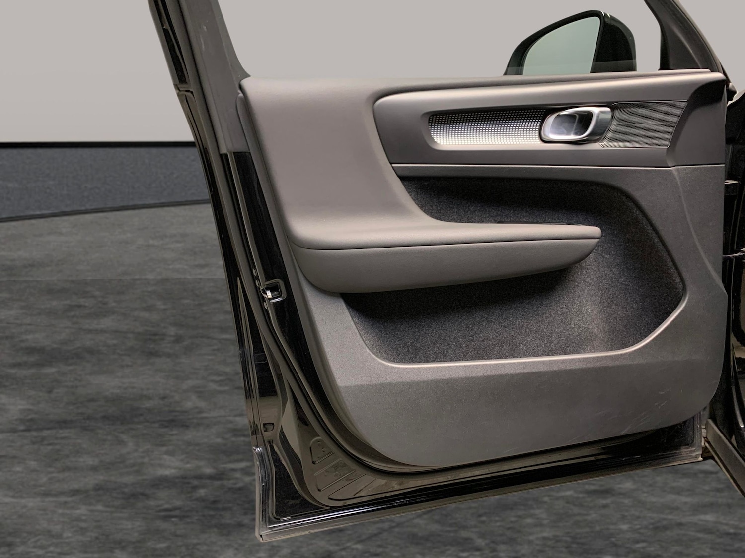 Used Volvo XC40 2022 for sale - 76439661: Photo 37