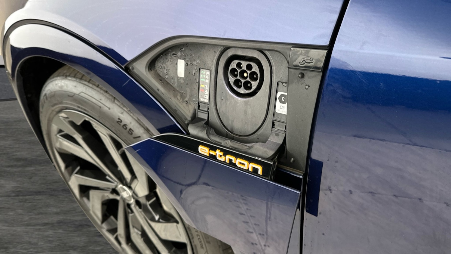 Used Audi e-tron 2022 for sale - 77482521: Photo 12