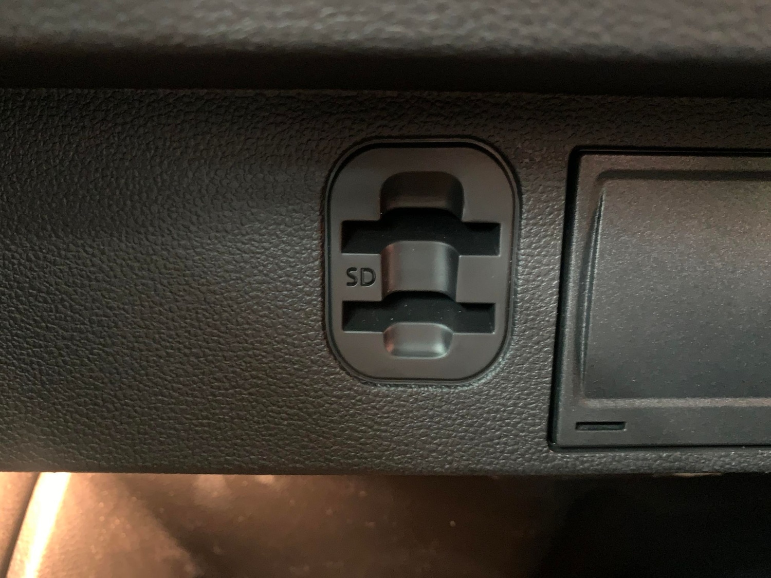 Used Volkswagen T-Roc 2023 for sale - 76719926: Photo 14