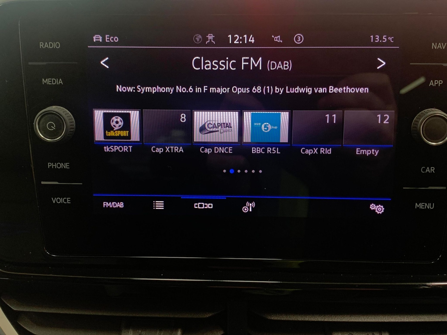 Used Volkswagen T-Roc 2023 for sale - 76719926: Photo 6