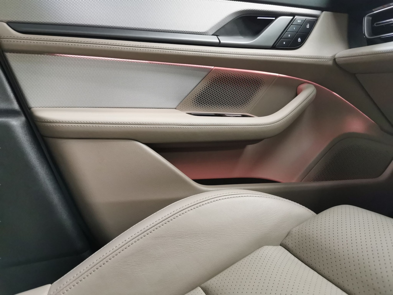 Used Porsche Taycan 2021 for sale - 77450209: Photo 24