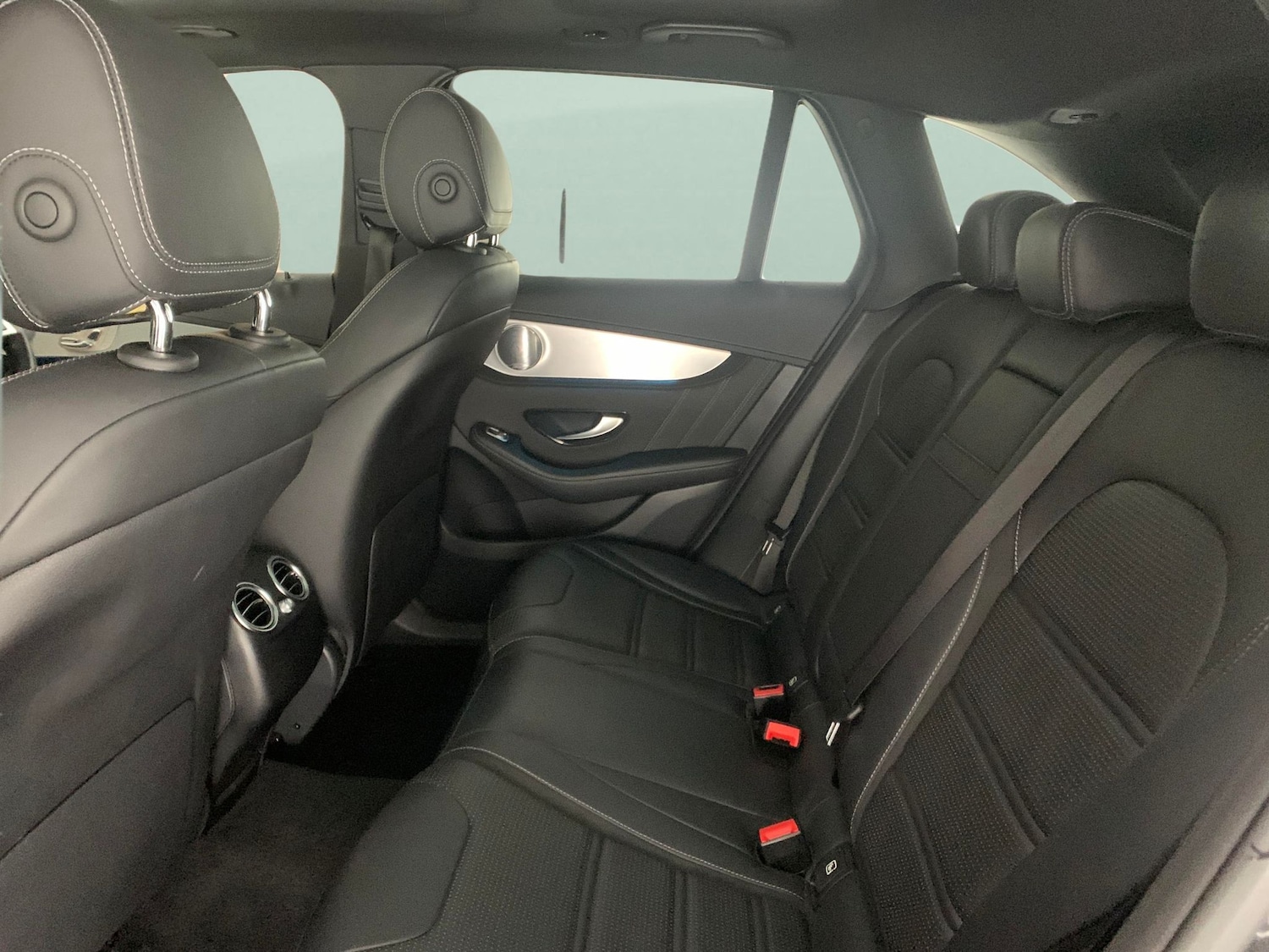 Used Mercedes-Benz GLC 2019 for sale - 76999666: Photo 28