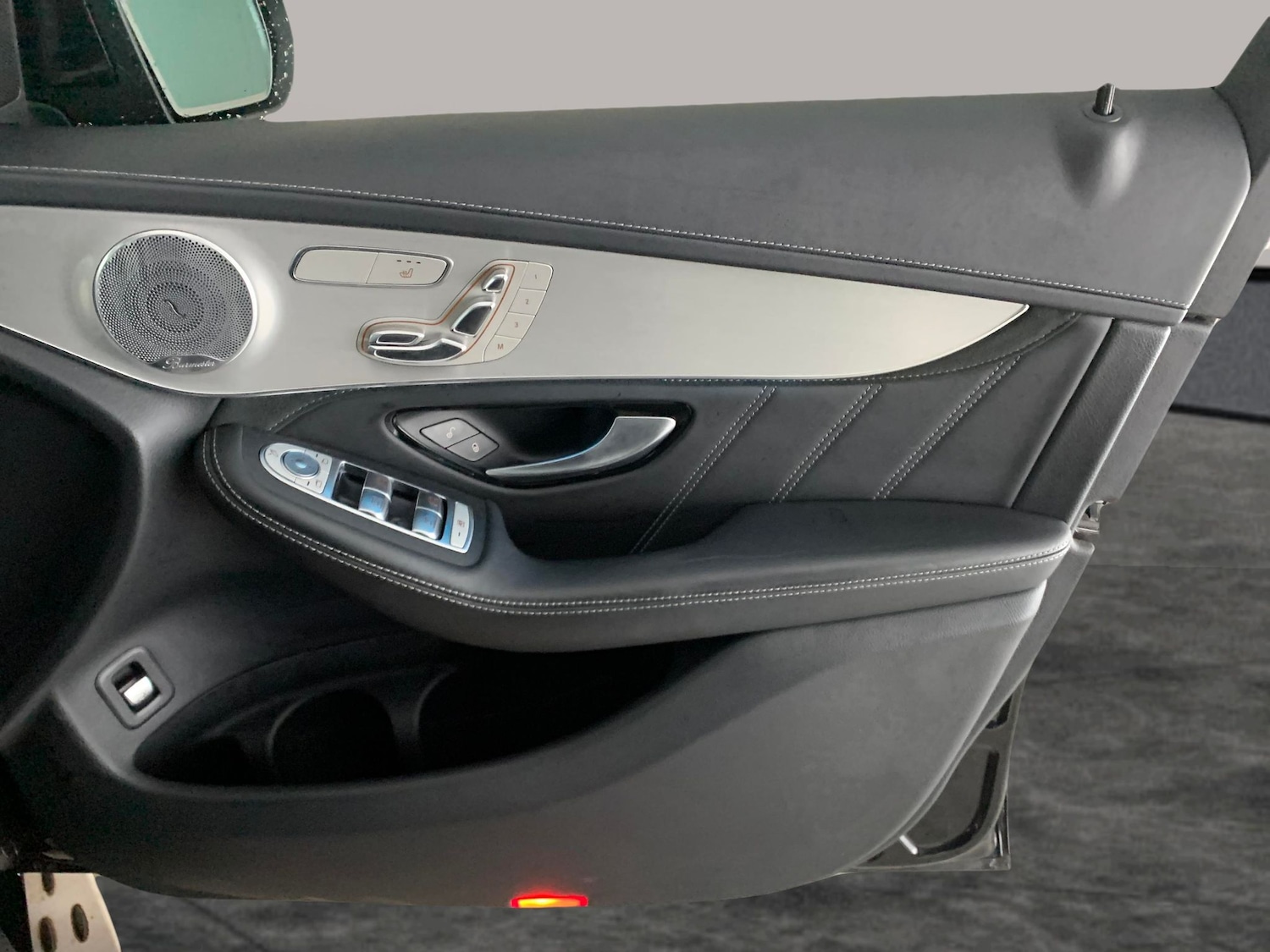 Used Mercedes-Benz GLC 2019 for sale - 76999666: Photo 32