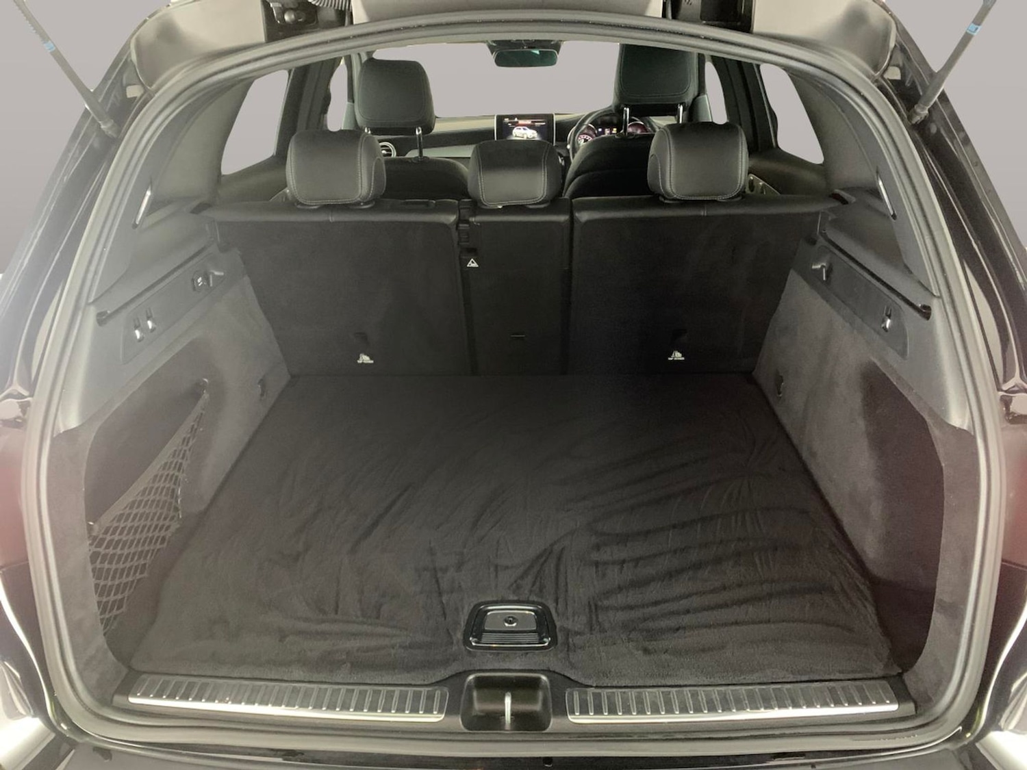 Used Mercedes-Benz GLC 2019 for sale - 76999666: Photo 35