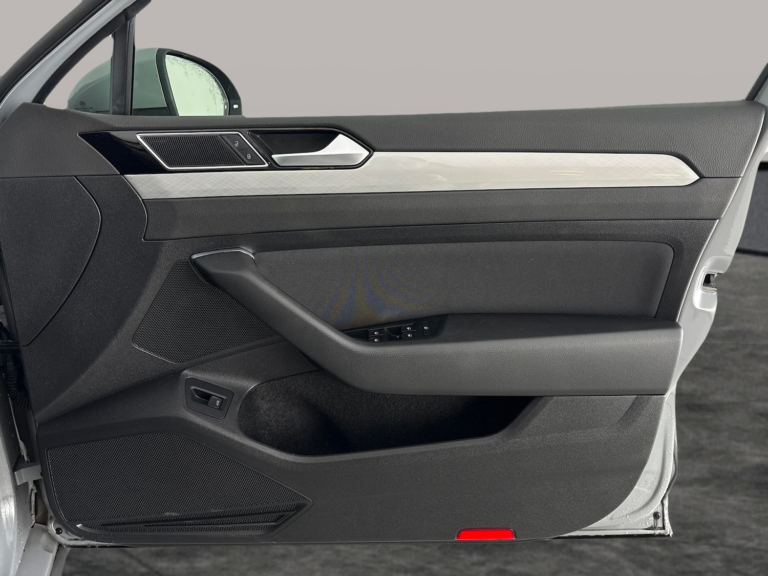 Used Volkswagen Passat 2023 for sale - 78095588: Photo 29