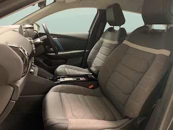 Used Citroen e-C4 2022 for sale - 79357881: Photo
