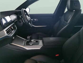 Used BMW 3 Series 2021 for sale - 77928295: Photo