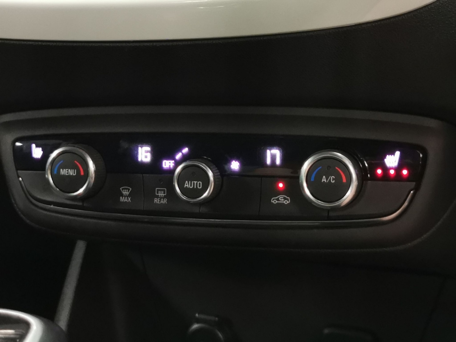 Used Vauxhall Crossland 2021 for sale - 76534185: Photo 17