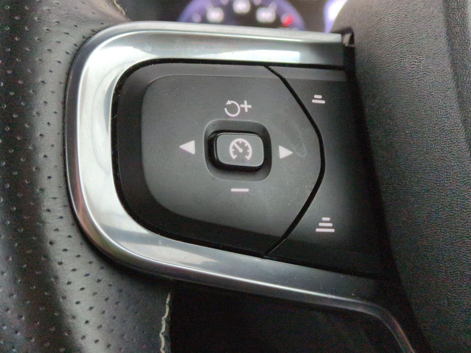 Used Volvo XC40 2020 for sale - 77614944: Photo 20