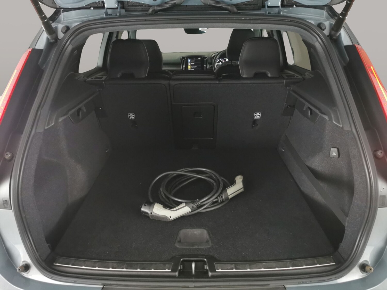 Used Volvo XC40 2020 for sale - 77614944: Photo 35