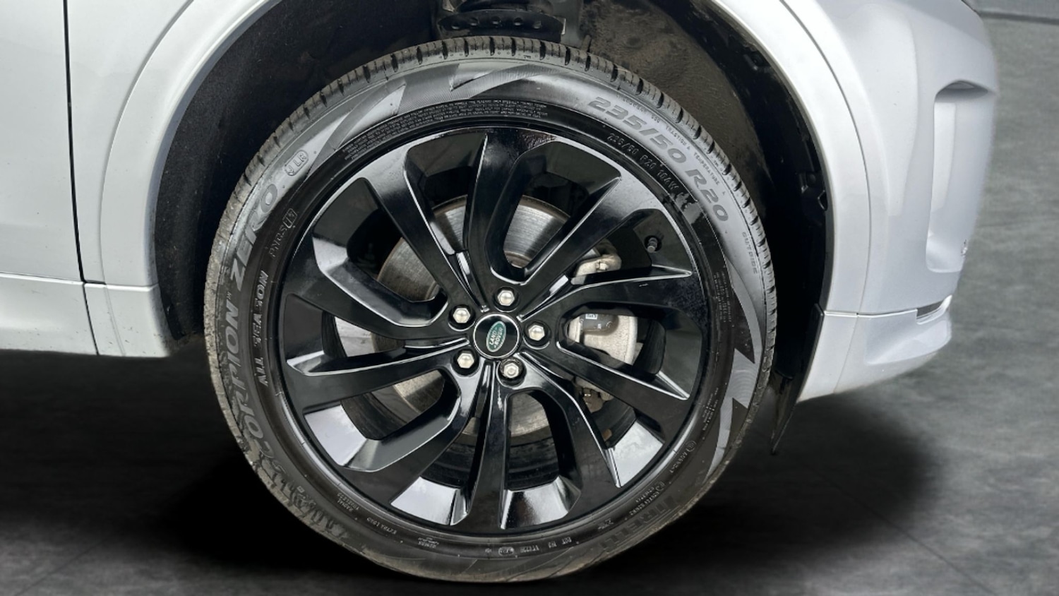 Used Land Rover Discovery Sport 2022 for sale - 76384826: Photo 24