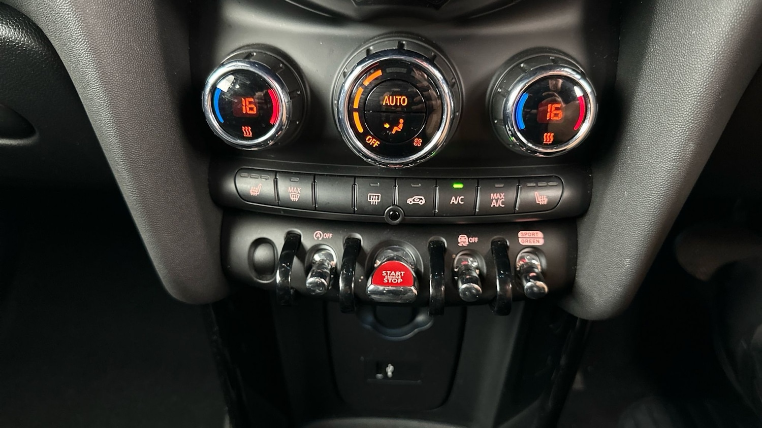 Used MINI Hatch 2022 for sale - 76946640: Photo 24