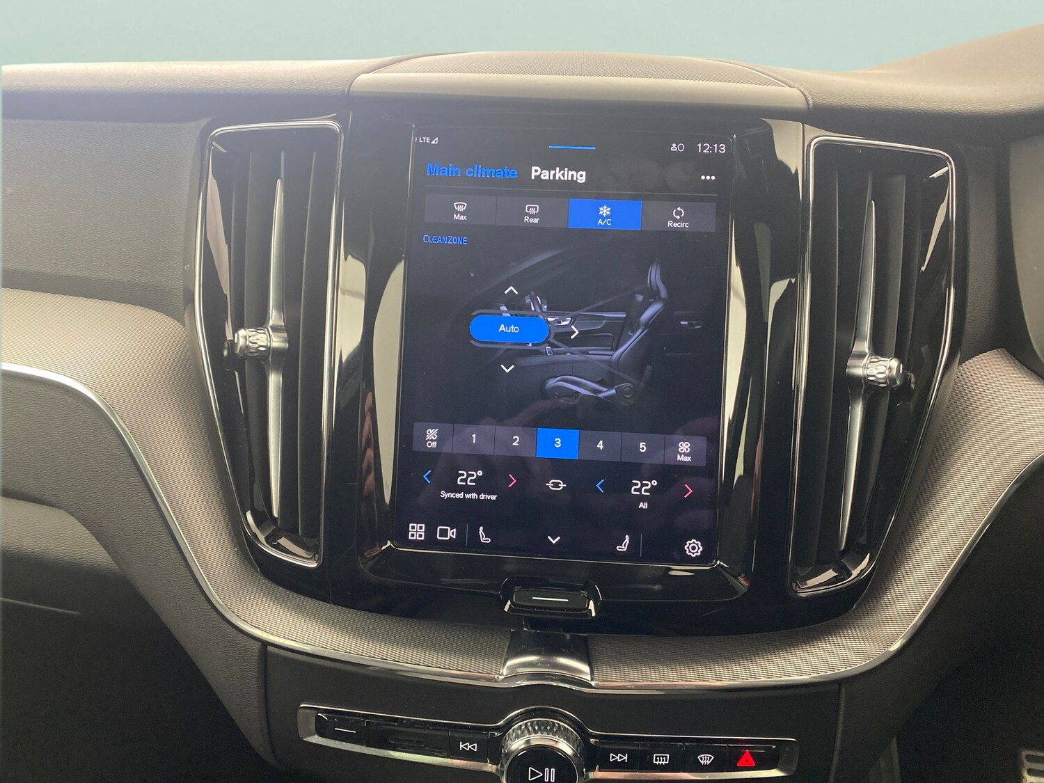 Used Volvo XC60 2021 for sale - 77413093: Photo 18