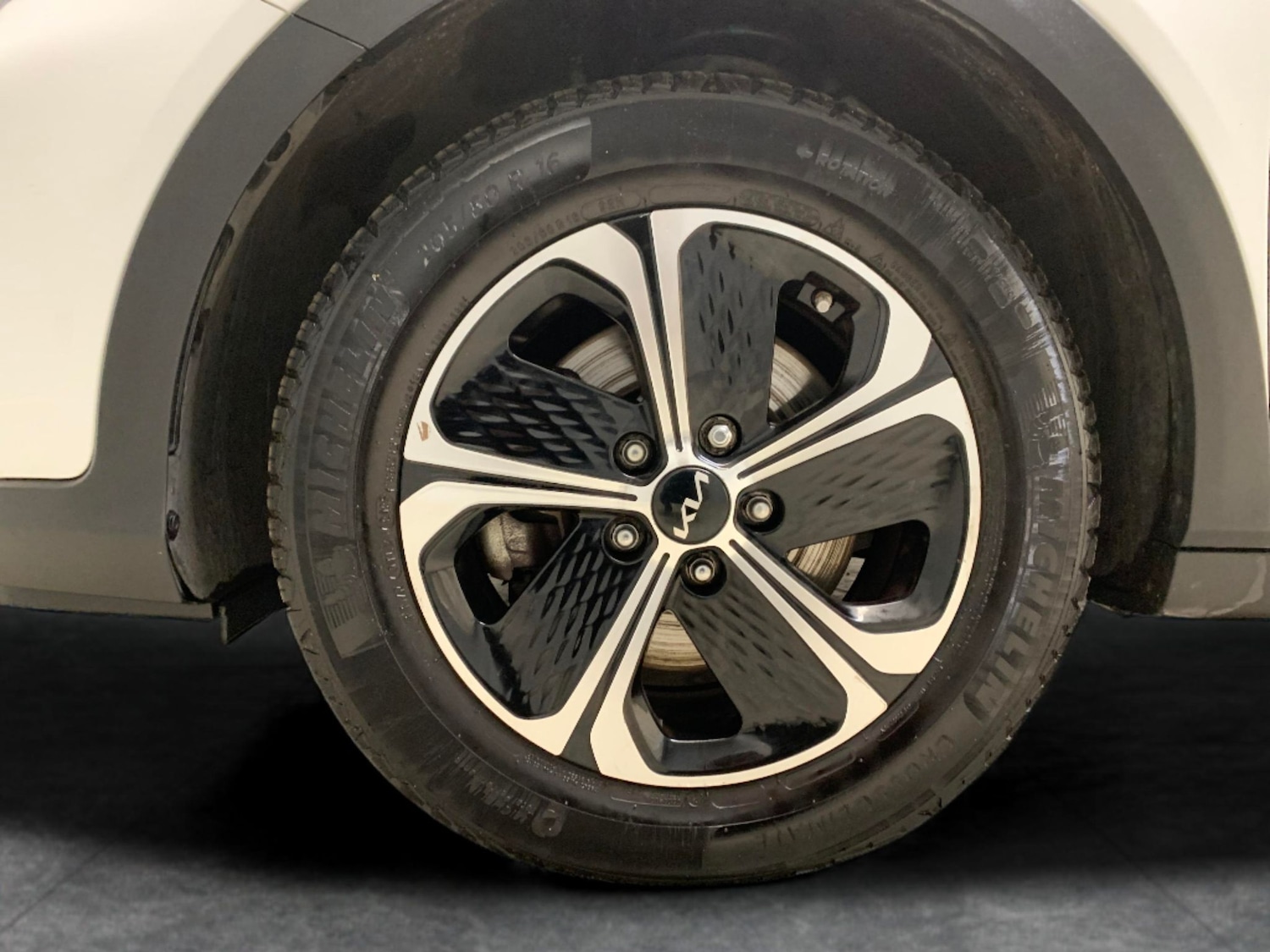 Used Kia XCeed 2023 for sale - 76379177: Photo 28