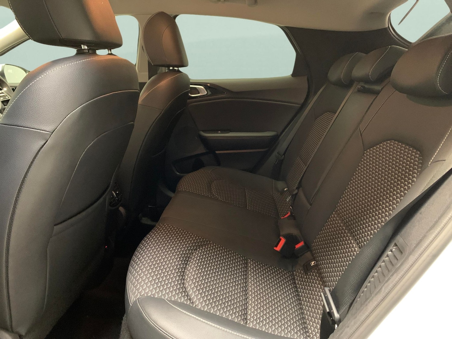 Used Kia XCeed 2023 for sale - 76379177: Photo 32