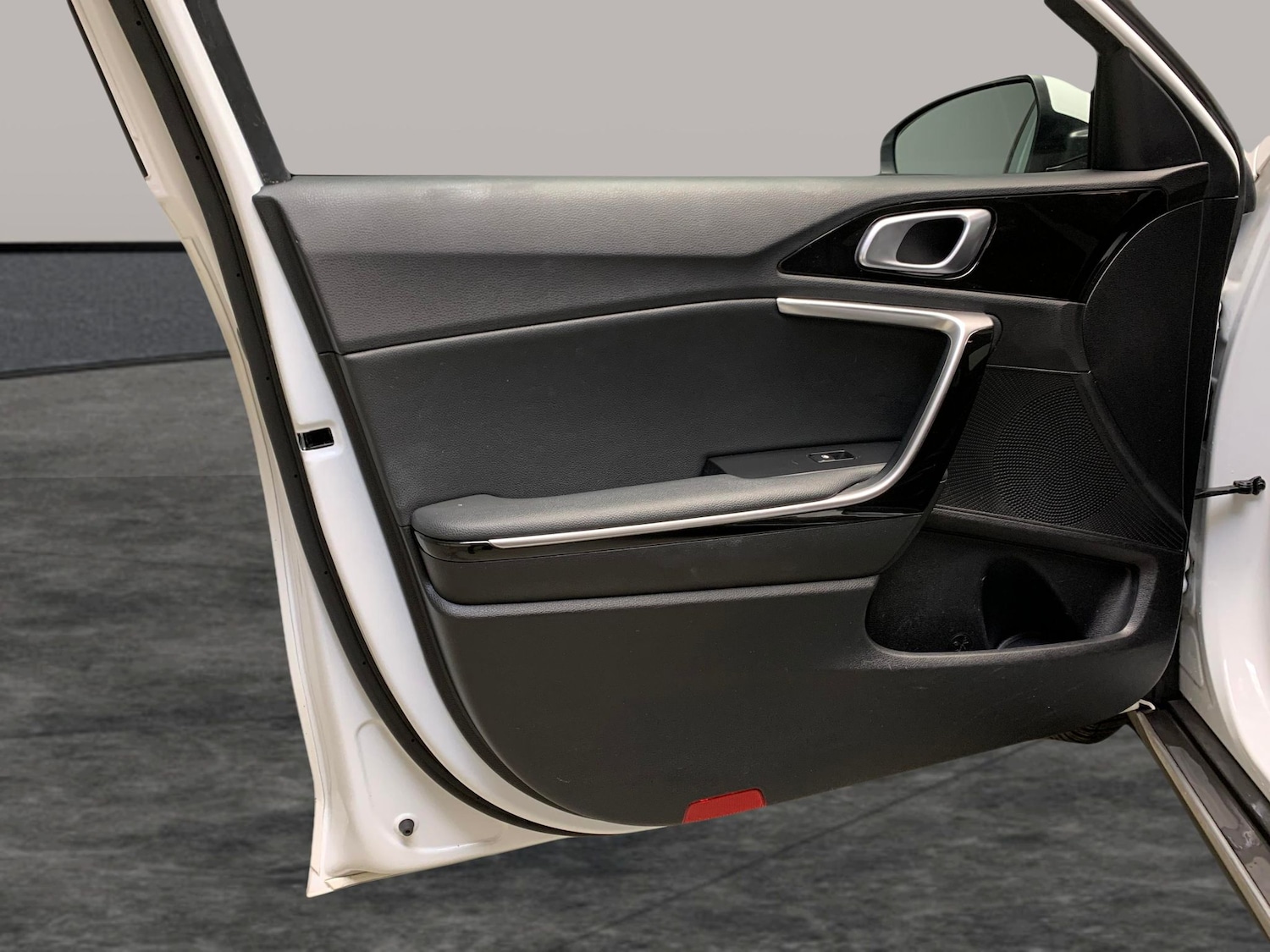 Used Kia XCeed 2023 for sale - 76379177: Photo 33