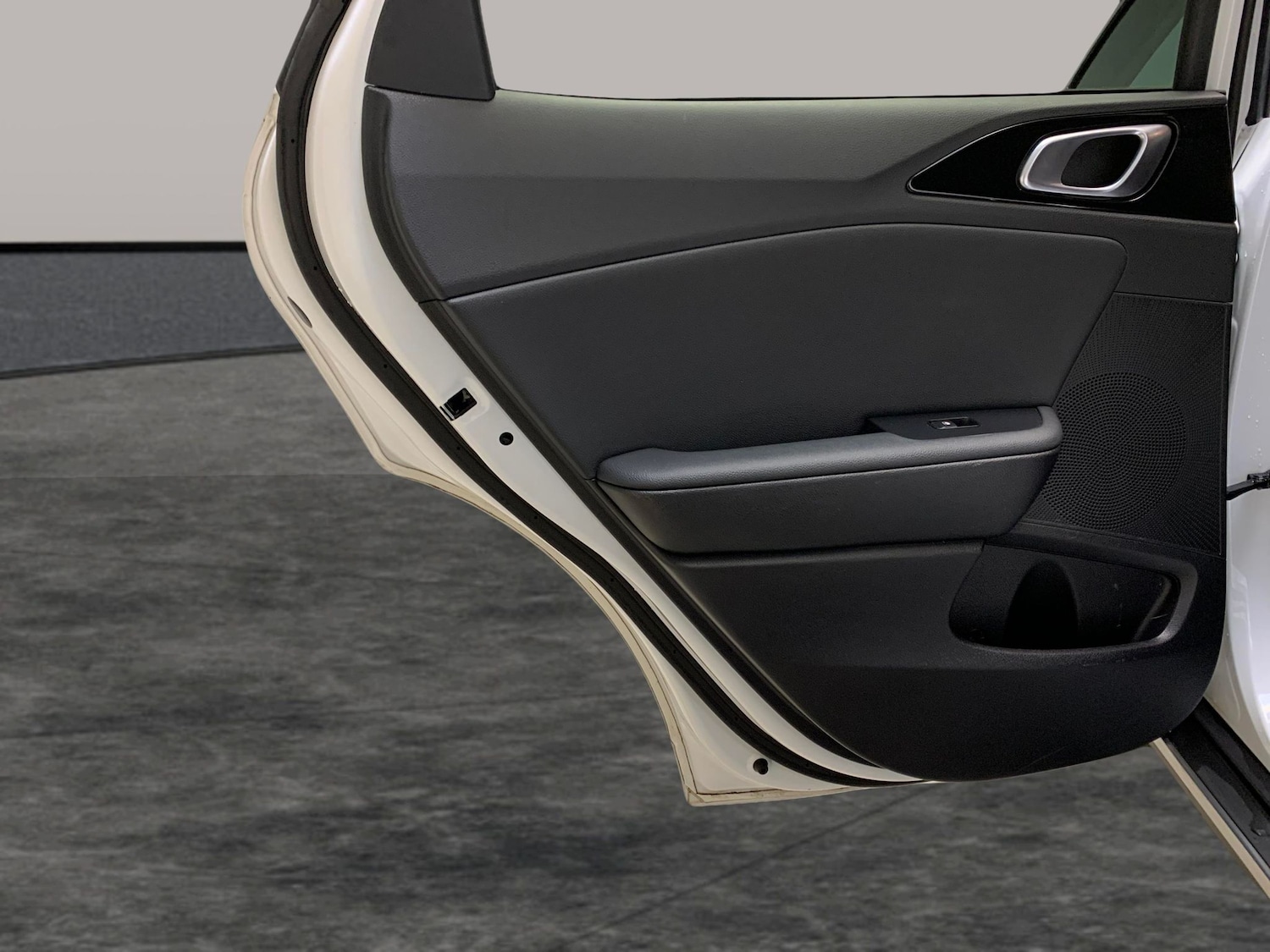 Used Kia XCeed 2023 for sale - 76379177: Photo 34