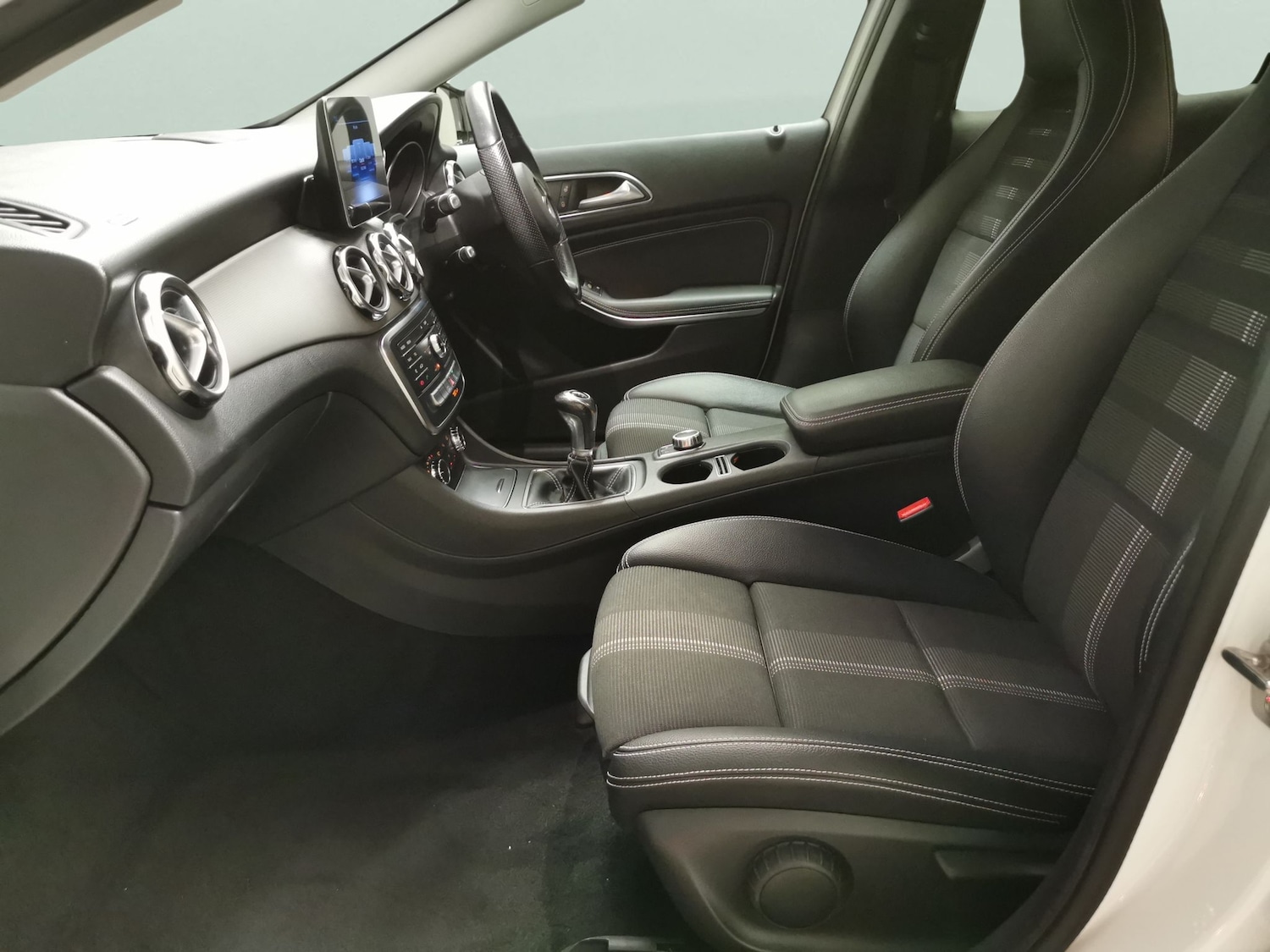 Used Mercedes-Benz GLA 2019 for sale - 76413183: Photo 4