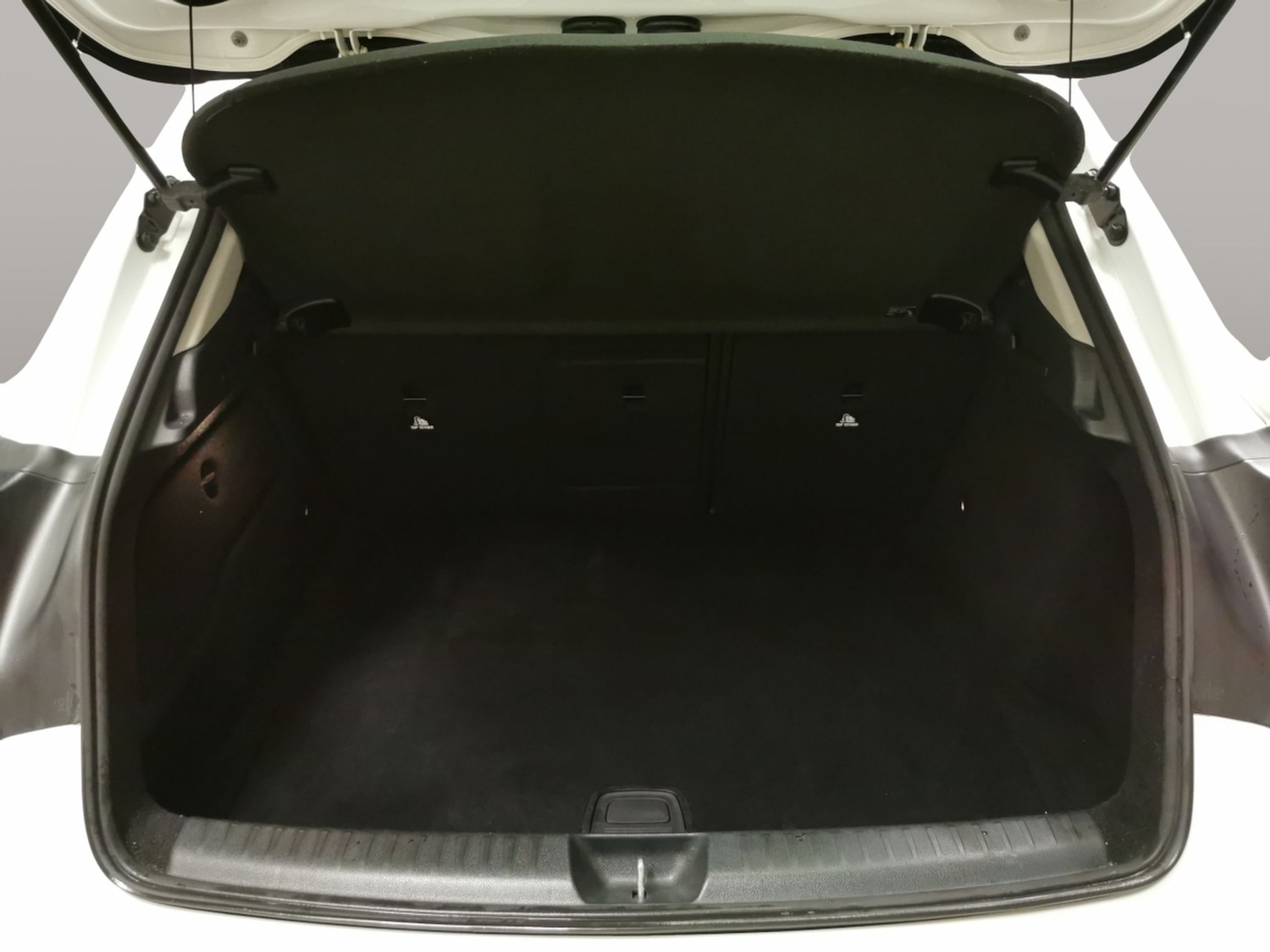 Used Mercedes-Benz GLA 2019 for sale - 76413183: Photo 43