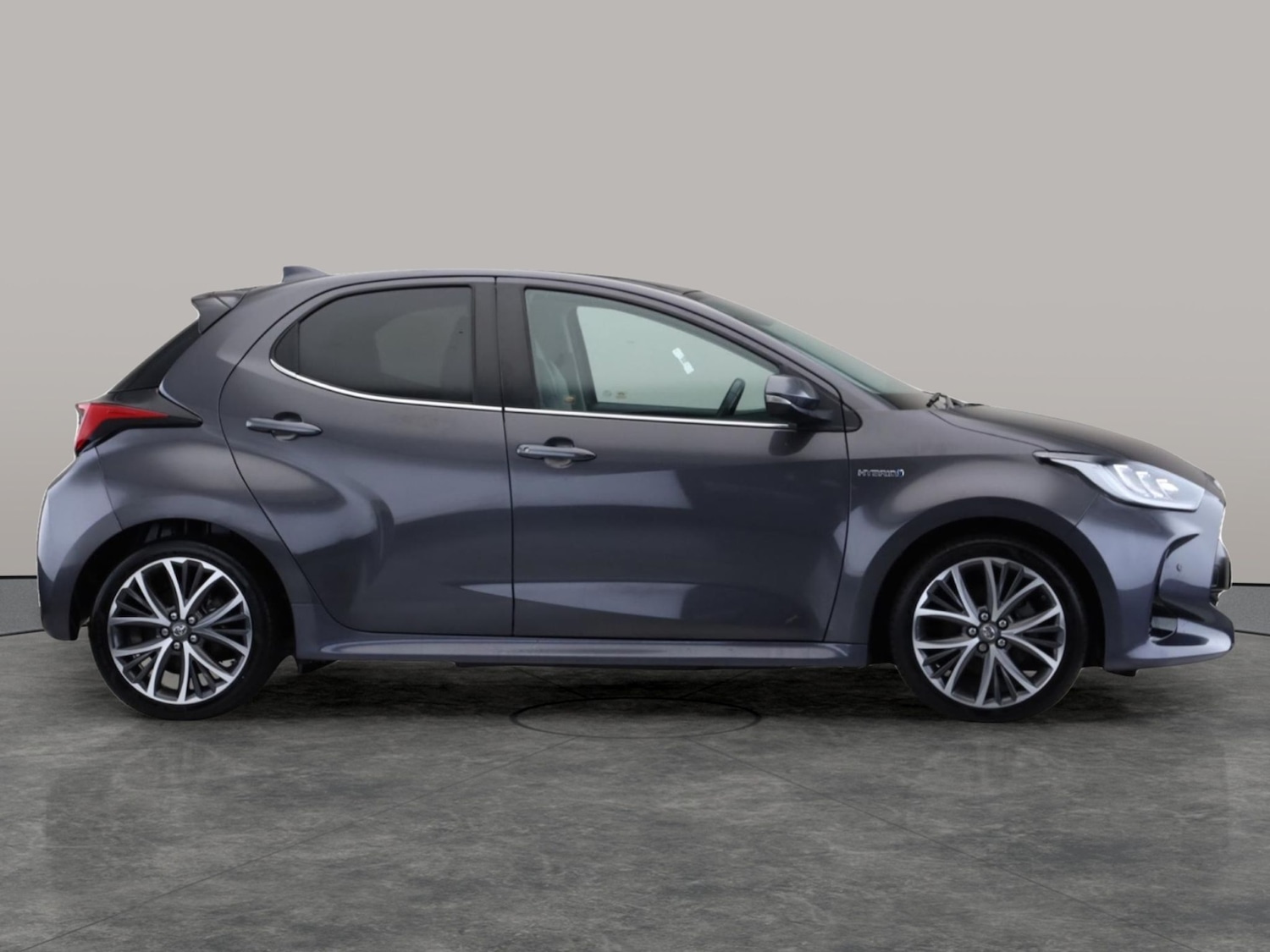 Used Toyota Yaris 2021 for sale - 76534196: Photo 5