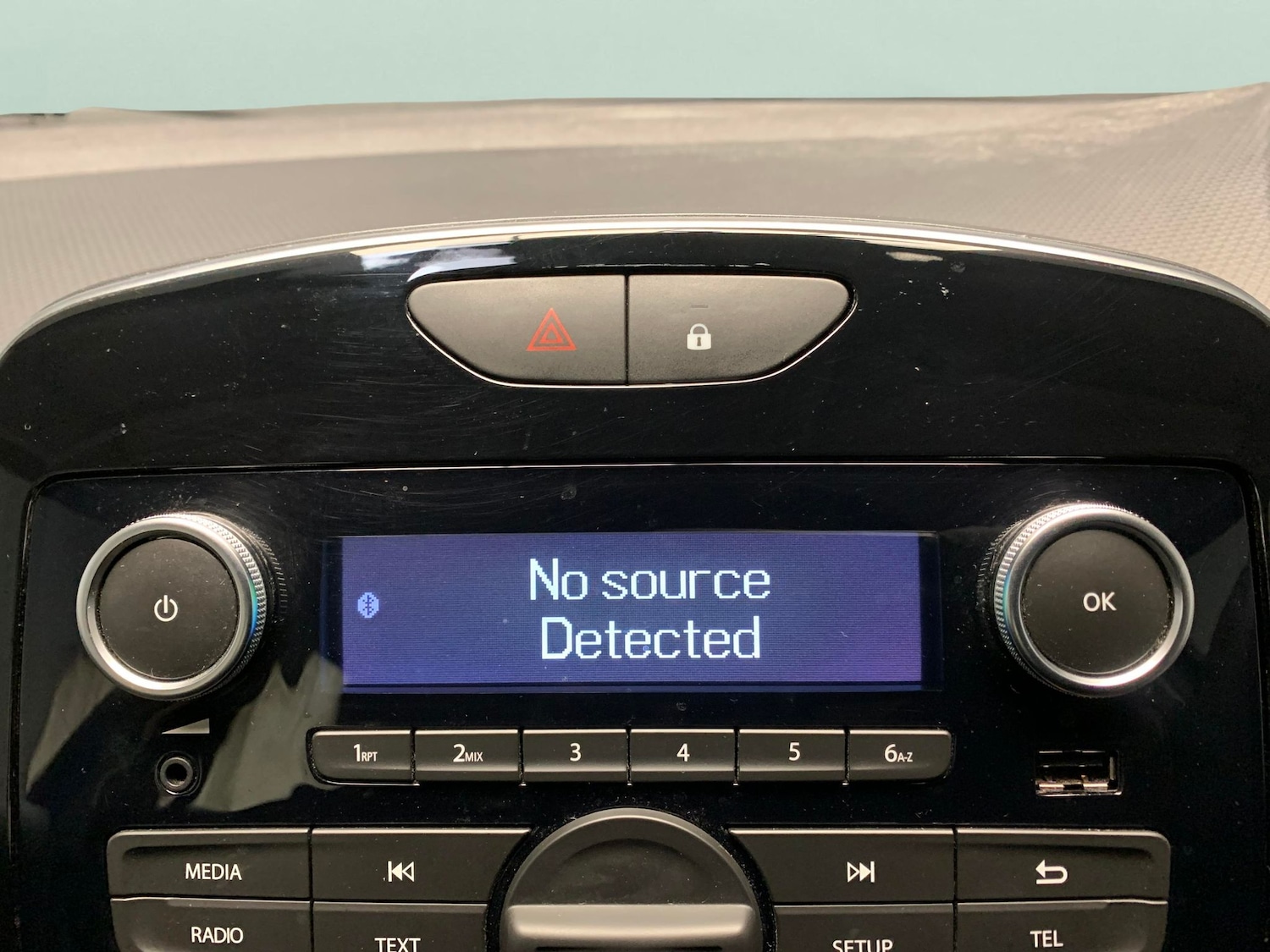 Used Renault Clio 2019 for sale - 76638461: Photo 12