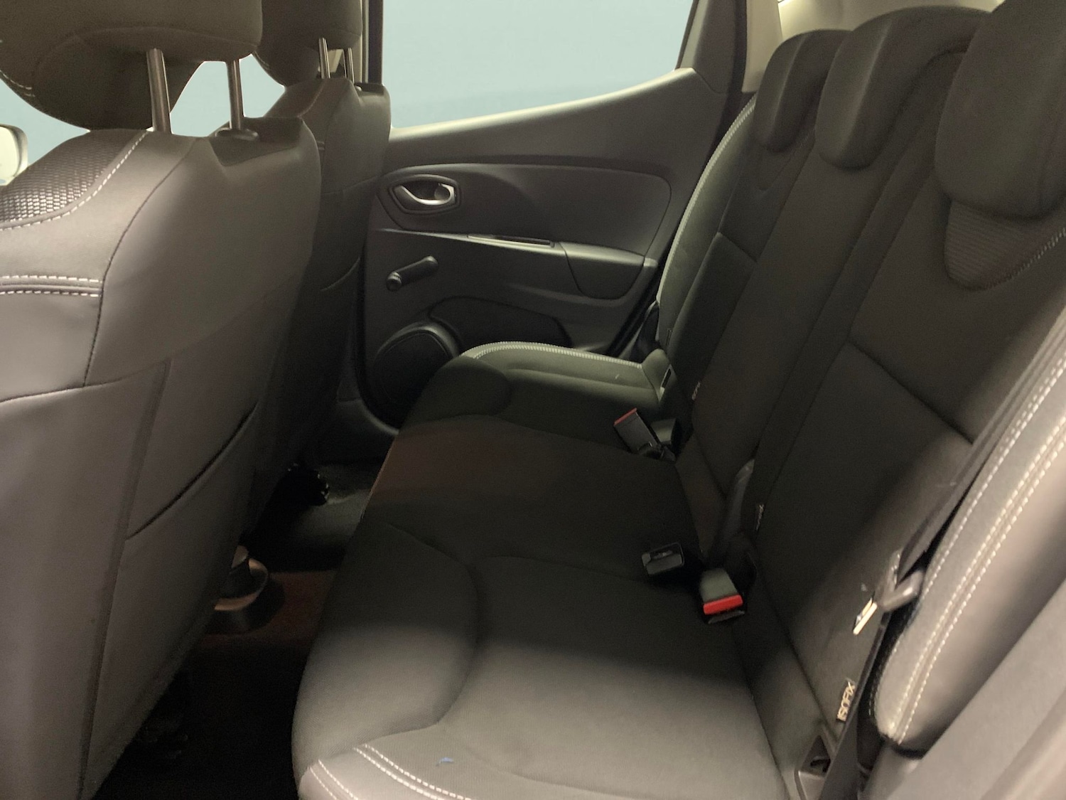 Used Renault Clio 2019 for sale - 76638461: Photo 19