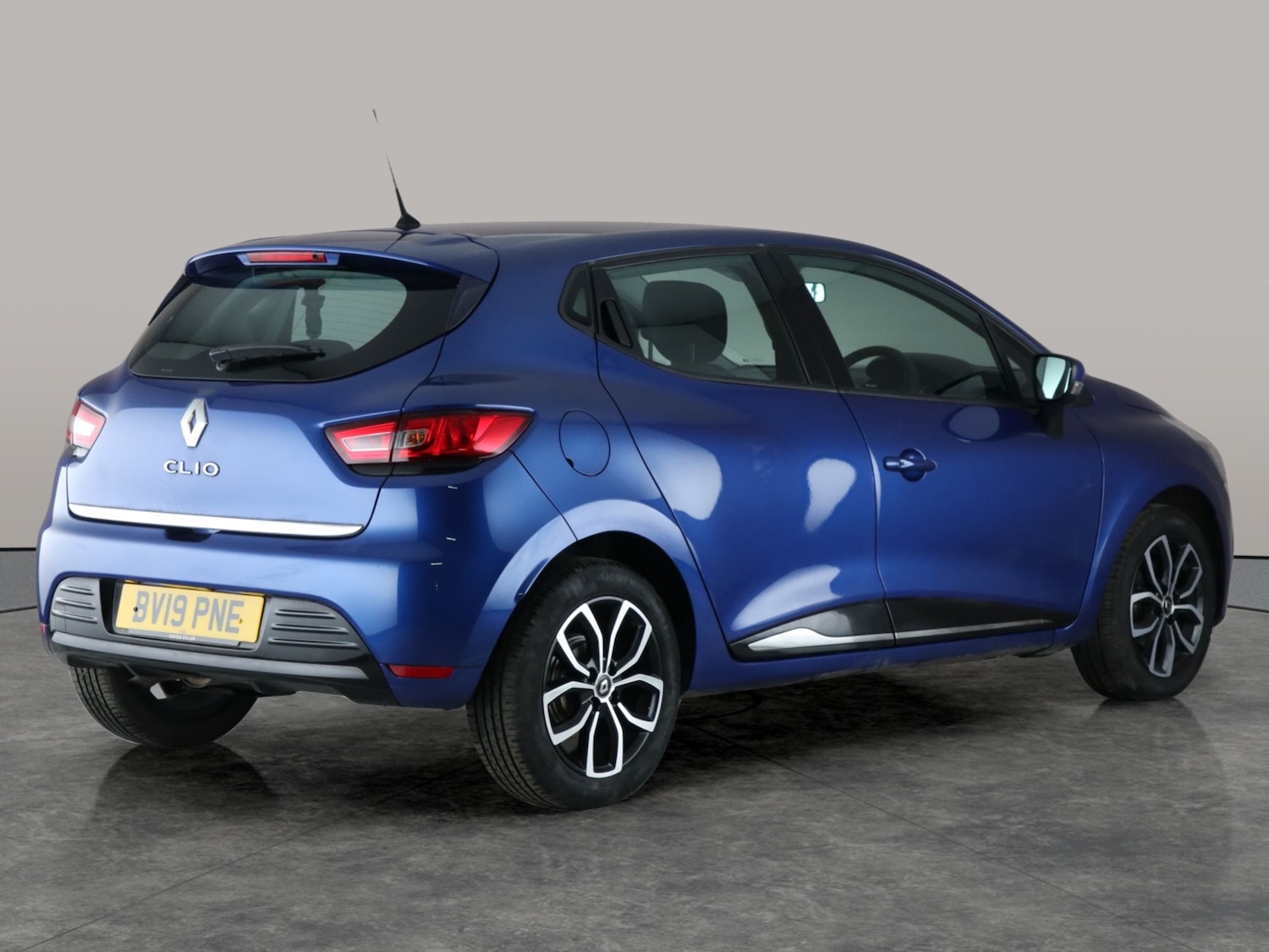 Used Renault Clio 2019 for sale - 76638461: Photo 8
