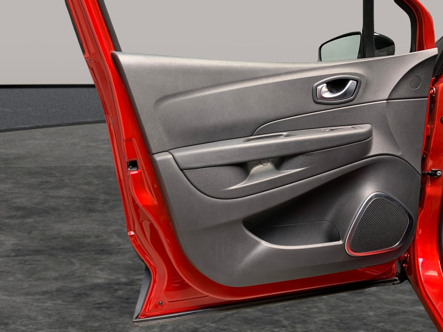 Used Renault Captur 2018 for sale - 76719922: Photo 19