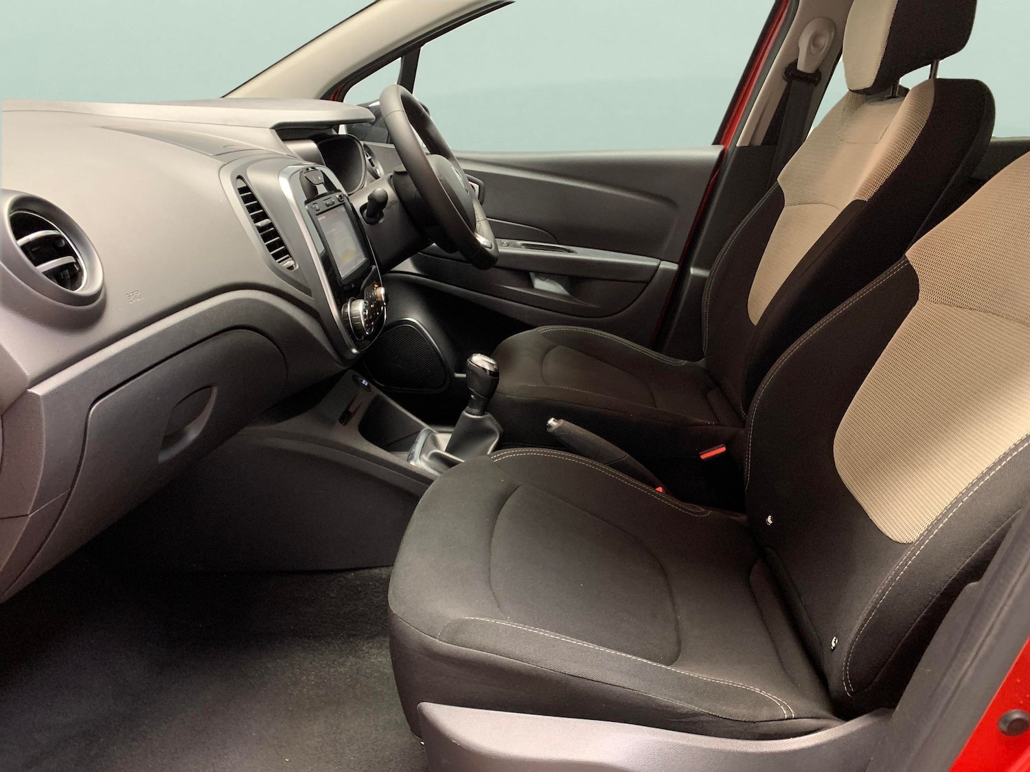 Used Renault Captur 2018 for sale - 76719922: Photo 4