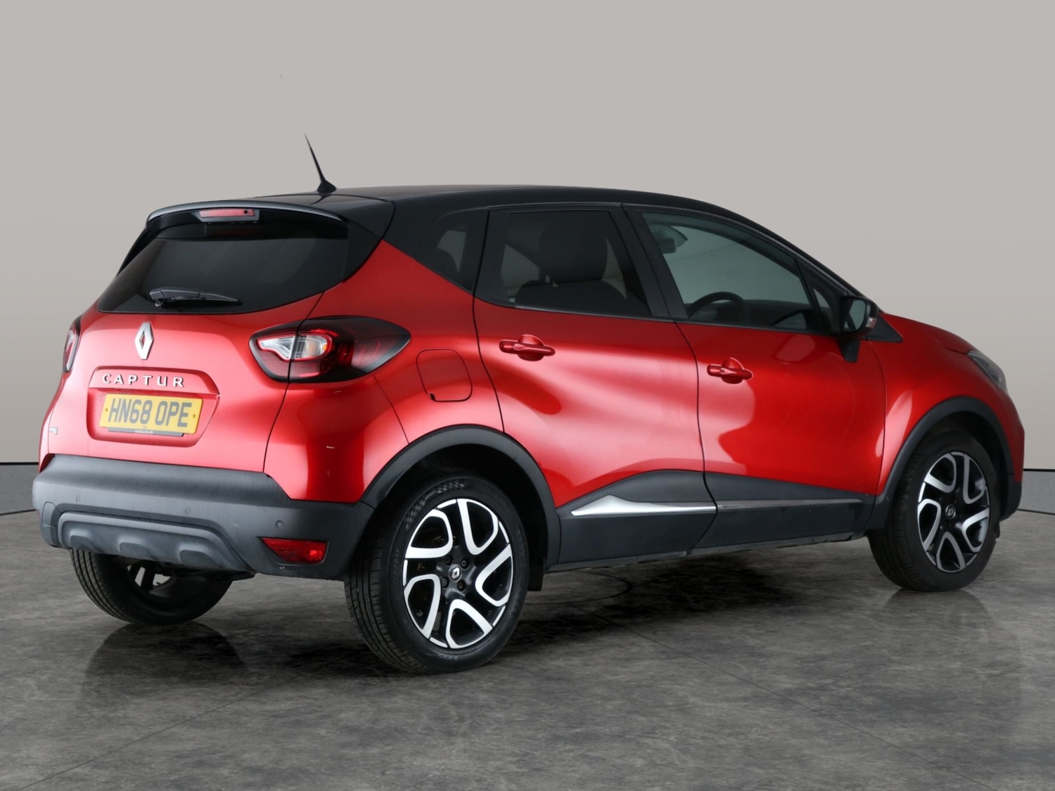 Used Renault Captur 2018 for sale - 76719922: Photo 8