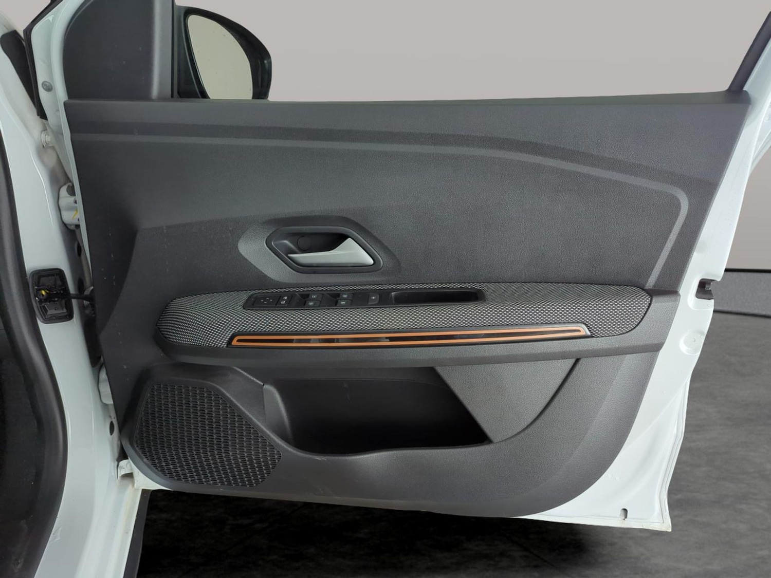 Used Dacia Sandero Stepway 2023 for sale - 78060985: Photo 31